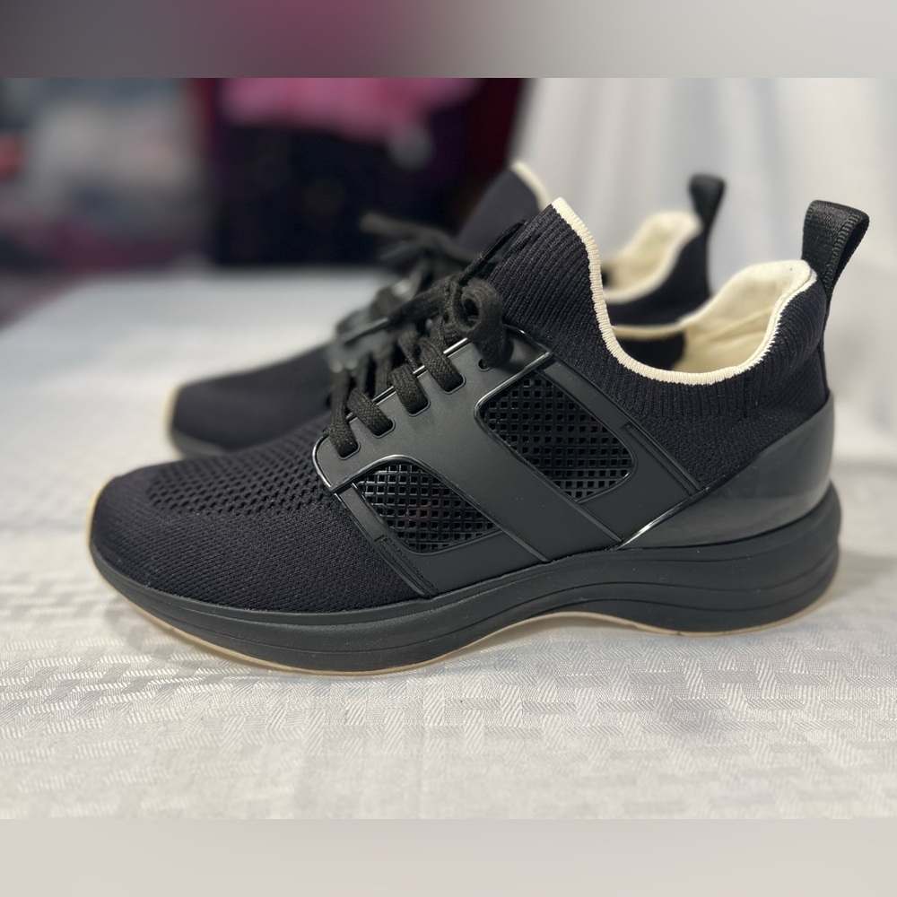 Tory Burch T Sock Runner Sneakers Black Knit Size 9 - Picture 3 of 13